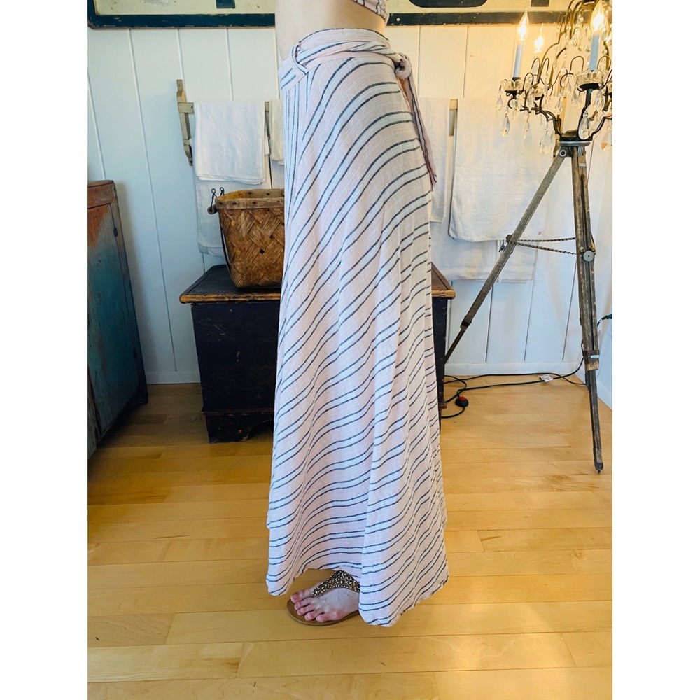 SOLD ♥️ Spell ♥️ Island Boho Skirt - Picture 4 of 8